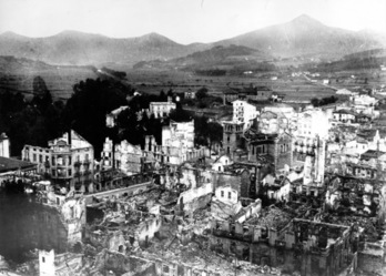 Imagen de la villa, bombardeada. (CENTRO DE DOCUMENTACIÓN SOBRE EL BOMBARDEO DE GERNIKA))