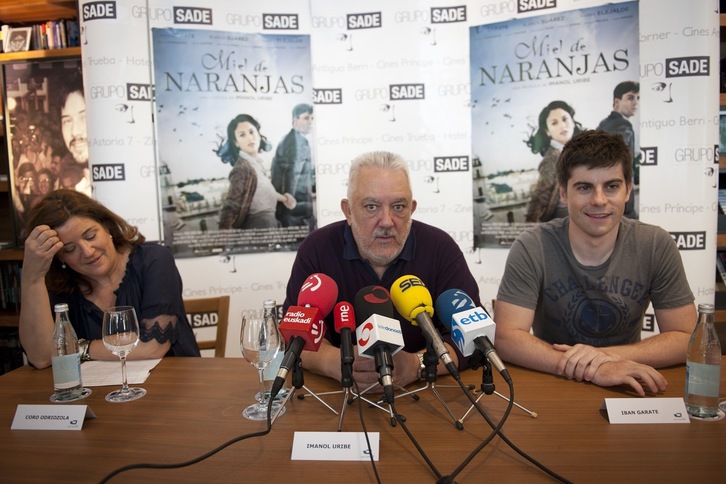 Imanol Uribe e Iban Garate, en la presentación de la película. (Gari GARAIALDE/ARGAZKI PRESS)