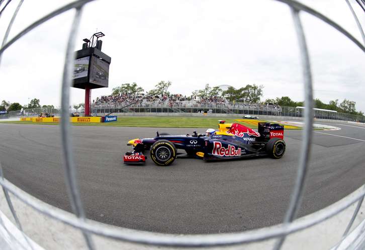 Vettelen autoa, entrenamendu libreetan. (Don EMMERT/AFP)