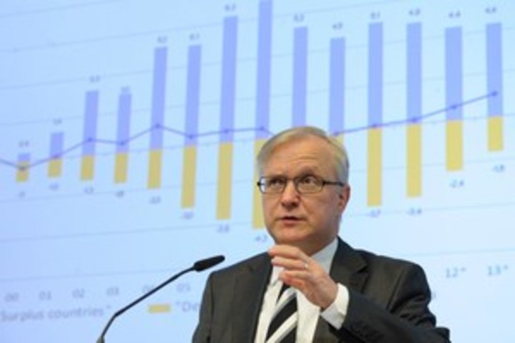 Olli Rehn, en una intervención en el Foro Económico de Bruselas. (John THYS/AFP) 