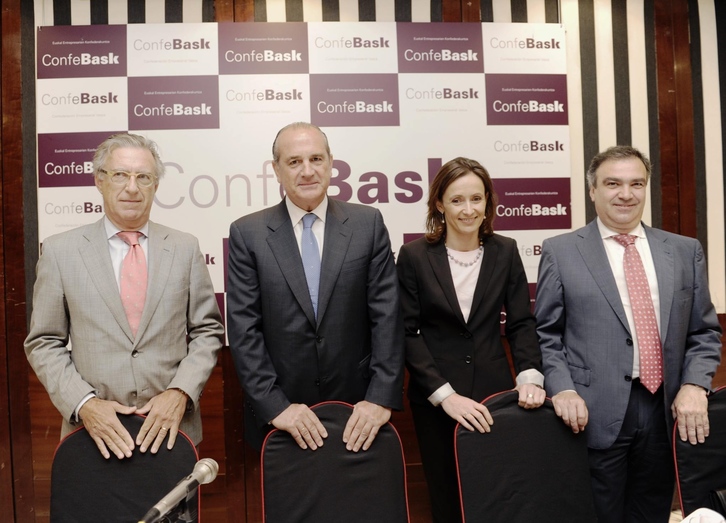 Representantes de Confebask, durante su comparecencia en Bilbo. (ARGAZKI PRESS)
