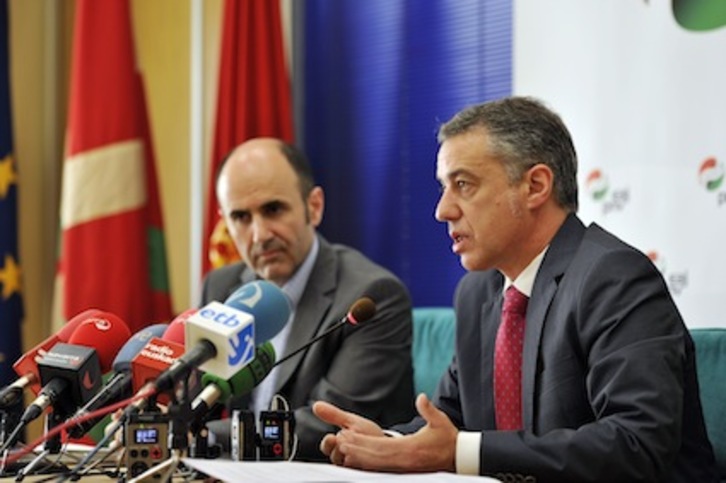 Iñigo Urkullu ha comparecido junto con el presidente del NBB, Manu Ayerdi. (Idoia ZABALETA/ARGAZKI PRESS)
