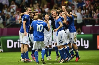 Italia sailkatu da Eurokopako finalerako Alemaniari 2-1 irabazi ostean. (Giuseppe CACACE/AFP)