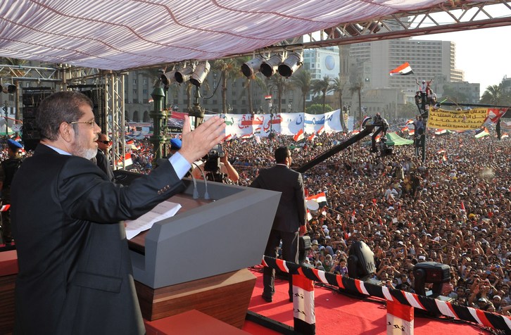 Mursi ayer en la plaza Tahrir. (AFP)