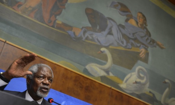 Rueda de prensa de Kofi Annan tras la reunión de Ginebra. (Fabrice COFFRINI/AFP PHOTO)