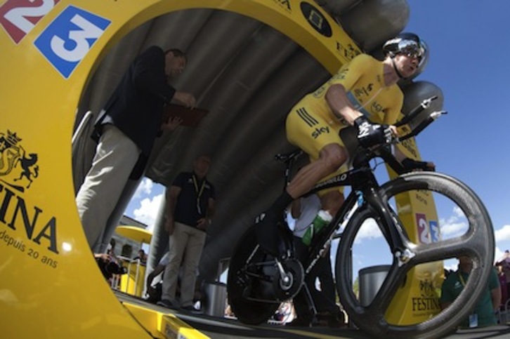 Wiggins se ha impuesto en la crono de hoy y ha afianzado así su liderazgo en la general. (Joel SAGET/AFP)