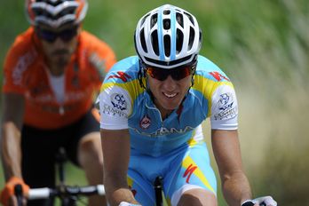 Egoi durante la escapada tras un corredor de Astana. (Lionel BONAVENTURE / AFP)