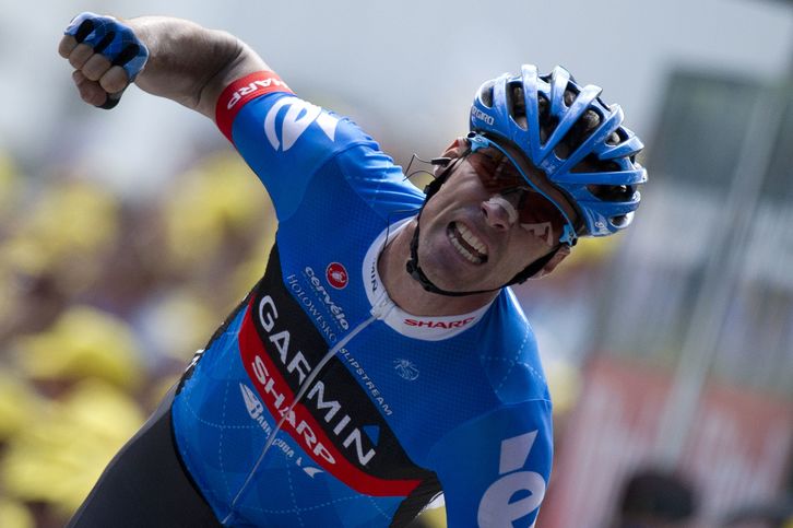 David Millar celebra la victoria. (Lionel BONAVENTURE / AFP)