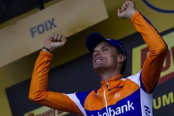 Luis León Sánchez, celebrando la victoria. (Lionel BONAVENTURE/AFP)