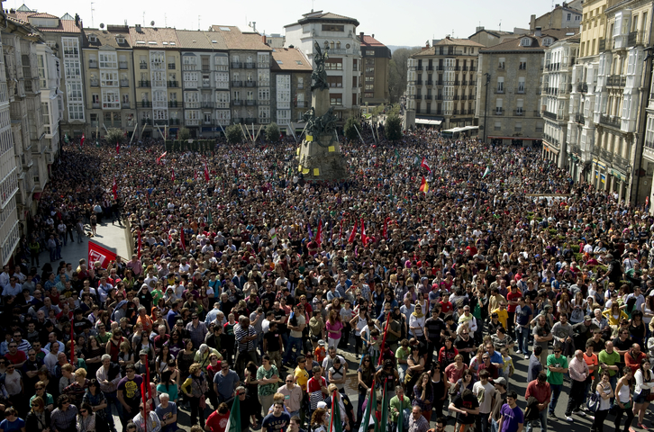 Imágen de Gasteiz durante la huelga general contra la reforma laboral, el pasado 29 de marzo (Raul BOGAJO/ARGAZKI PRESS)