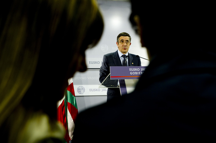 Lakua ha decidido recurrir los recortes en sanidad y educación. En la imagen, el lehendakari, Patxi Lopez (Raul BOGAJO/ARGAZKI PRESS)