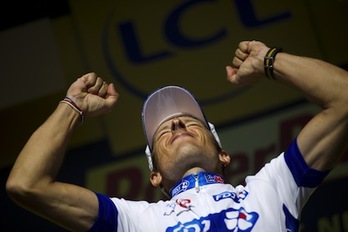 Fedrigo celebra su victoria en Pau. (Lionel BONAVENTURE/AFP)