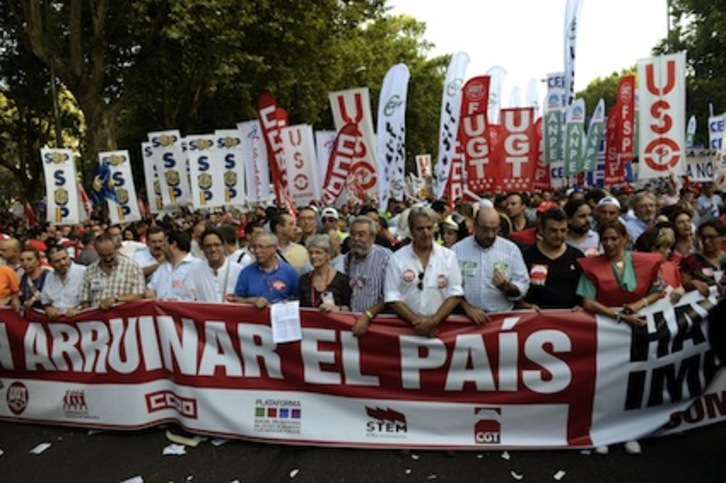 Cabeza de la marcha de Madrid. (Pierre-Philippe MARCOU/AFP)