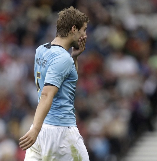 El realista Iñigo Martinez ha sido expulsado en el partido contra Japón. (Graham STUART/AFP)