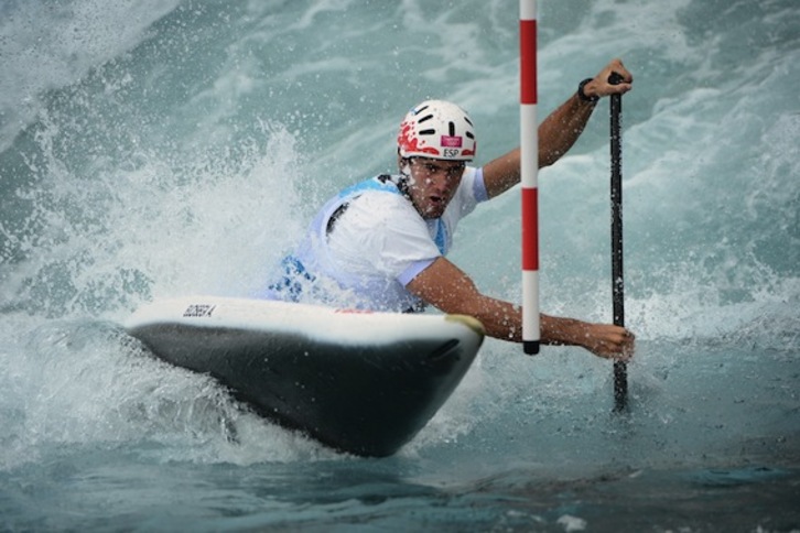 Laugarren amaitu du Ander Elosegik piraguako C1 modalitatean. (Olivier MORIN/AFP)