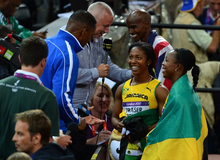 La jamaicana celebra su victoria. (Gabriel BOUYS / AFP)