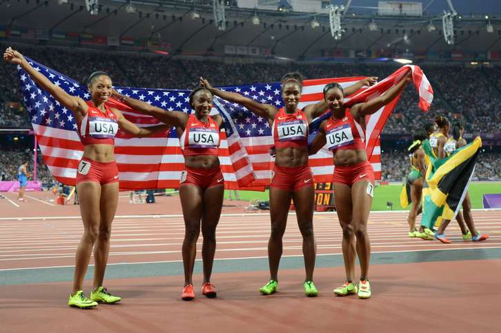 EEUU ha batido el récord en 4x400. (Johannes EISELE / AFP)