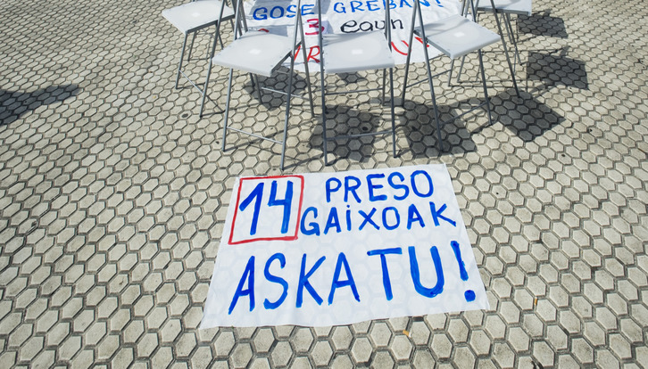Gaixorik dauden presoen askatasuna eskatuko du beste behin ere Herrira mugimenduak. (Gorka RUBIO / ARGAZKI PRESS)