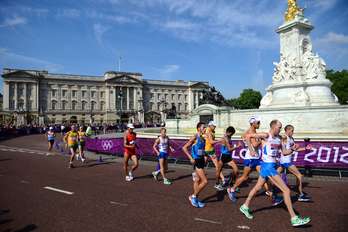 63 atletas han participado en la prueba de 50 kilómetros marcha. (Martin BUREAU / AFP)