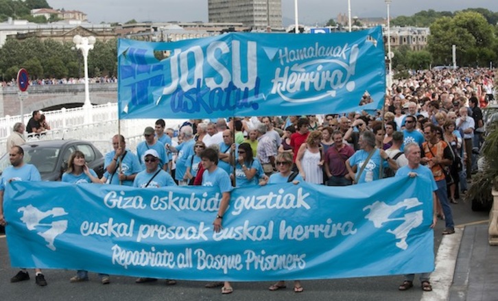 Manifestación del pasado sábado por los presos en Donostia, que estuvo centrada en Uribetxebarria. (Juan Carlos RUIZ/ARGAZKI PRESS)