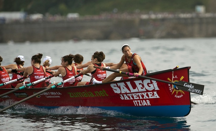 Zumaiako trainerua Zarauzko banderan. Juan Carlos RUIZ | ARGAZKI PRESS