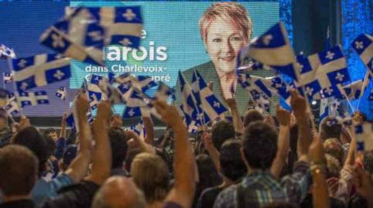 Simpatizantes del Partido Quebeçois celebran la victoria electoral de Pauline Marois. (Rogerio BARBOSA/AFP PHOTO)