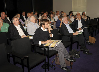 Reunión del Consejo de  Electos el pasado julio en Baiona. Gaizka IROZ / ARGAZKI PRESS