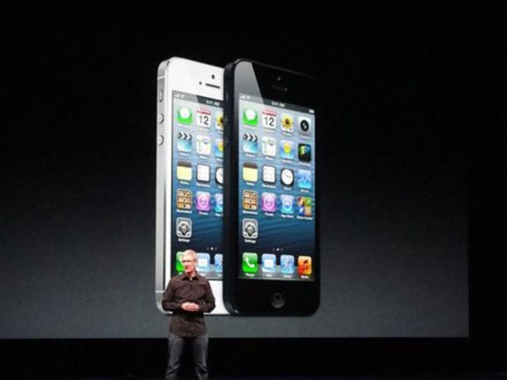 Tim Cook, durante la presentación del iPhone 5. (Glenn CHAPMAN/AFP PHOTO)