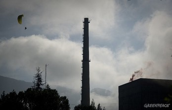 Última protesta de Greenpeace por el cierre de Garoña, el 5 de junio. GREENPEACE