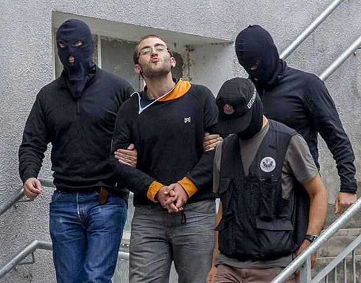 Imagen de la detención de Imanol González. (NAIZ.INFO)
