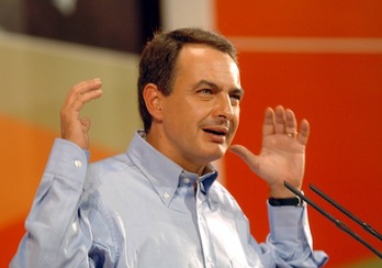 Zapatero, en la Fiesta de la Rosa de 2006.