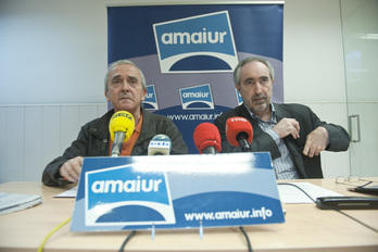 Sabino Cuadra y Rafa Larreina durante la rueda de prensa. (Jon URBE / ARGAZKI PRESS