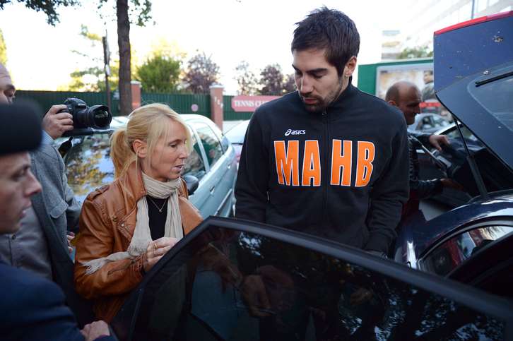 Nicola Karabatic, considerado como el mejor jugador del mundo de balonmano, ha sido arrestado esta tarde en París. (Franck FIFE / AFP)