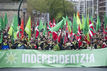 Movilización por la independencia con motivo del Aberri Eguna 2012 organizada por Independentistak. (Jagoba MANTEROLA/ARGAZKI PRESS)