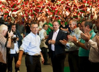 El presidente del PNV y candidato a lehendakari, Iñigo Urkullu, durante el acto que se ha celebrado en el BEC de Barakaldo. (Jon HERNAEZ/ARGAZKI PRESS)