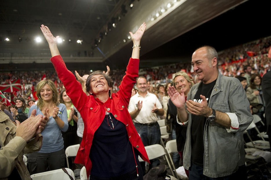 ‘Lehendakari’ behin baino gehiagotan esan diote gaurko ekitaldian Laura Mintegiri. Marisol RAMIREZ / ARGAZKI PRESS ‘Lehendakari’ behin baino gehiagotan esan diote gaurko ekitaldian Laura Mintegiri. Marisol RAMIREZ / ARGAZKI PRESS