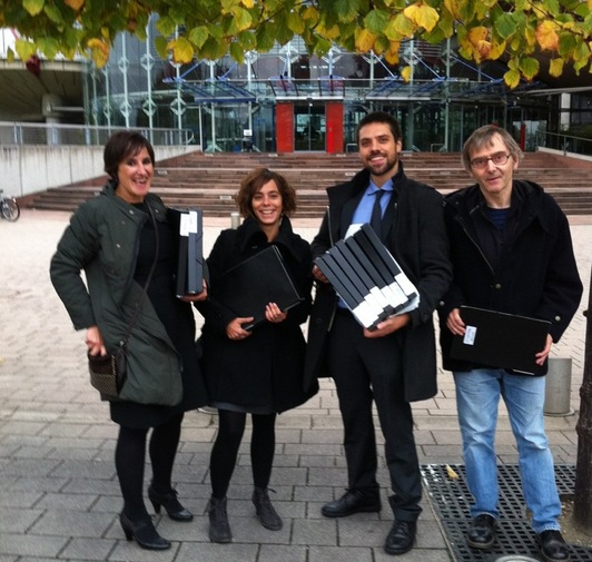 Los abogados Ainhoa Baglieto, Amaia Izko, Didier Rouget y Oliver Peter han acudido a Estrasburgo para recurrir 20 casos de la ‘doctrina Parot’. (HERRIRA)