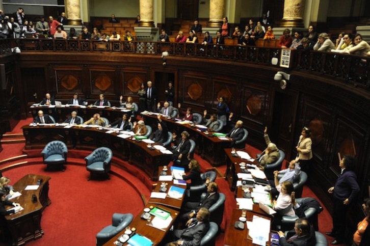 El Senado uruguayo, durante la votación de la norma. (Miguel ROJO/ARGAZKI PRESS)
