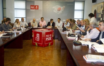La Ejecutiva del PSE se reunió ayer en Bilbo. (Monika DEL VALLE/ARGAZKI PRESS)