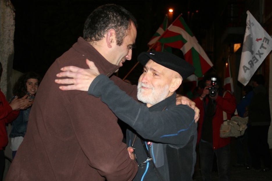 Iosu Uribetxebarria, Arrasaten jasotako ongietorrian. (Juanan RUIZ/ARGAZKI PRESS)