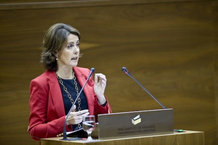 La presidenta del Gobierno de Iruñea, Yolanda Barcina, en el Parlamento foral. (Jagoba MANTEROLA/ARGAZKI PRESS)