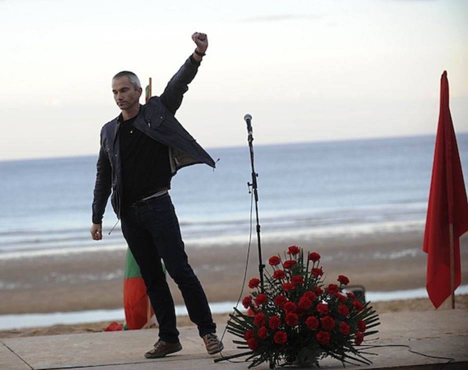 Joseba Permach, Ziluagarik eginiko omenaldian. (Marisol RAMIREZ/ARGAZKI PRESS)