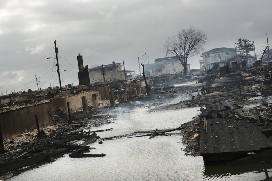 Suteak ere eragin ditu Sandy urakanak New Yorketin igarotzean. (Spencer PLATT/AFP)