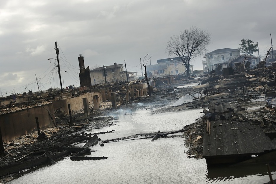 Suteak ere eragin ditu Sandy urakanak New Yorketin igarotzean. (Spencer PLATT/AFP) Suteak ere eragin ditu Sandy urakanak New Yorketin igarotzean. (Spencer PLATT/AFP)