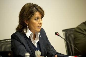 La presidenta del Gobierno de Nafarroa, Yolanda Barcina, durante su comparecencia. (Idoia ZABALETA/ARGAZKI PRESS)