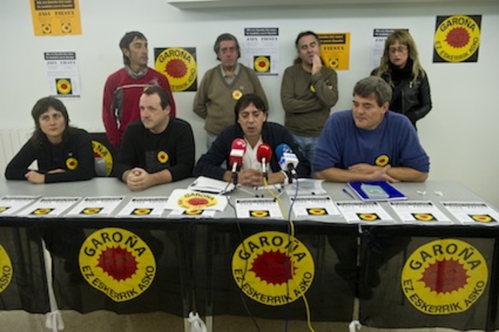 Comparecencia del colectivo Araba sin Garoña, esta mañana en Gasteiz. (Juanan RUIZ/ARGAZKI PRESS)