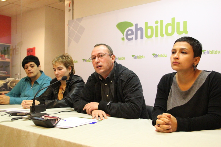 Los parlamentarios de EH Bildu que han comparecido esta mañana.