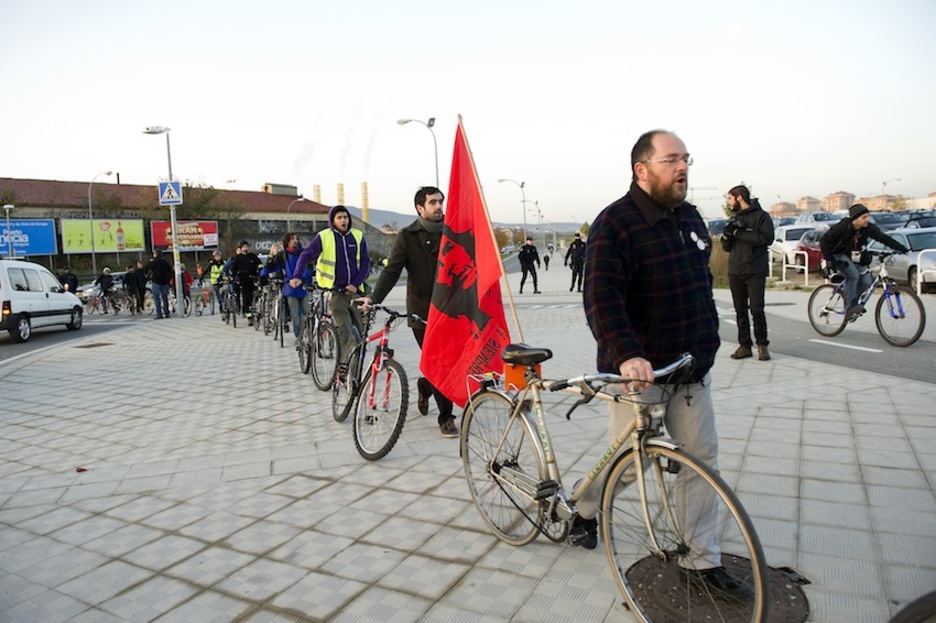 Iruñean greba orokorraren harira egin duten bizipiketearen irudia. (Idoia ZABALETA/ARGAZKI PRESS)