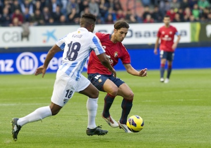 Partido entre Osasuna y Málaga en el Sadar, que ha concluido en empate a cero. (Idoia ZABALETA/ARGAZKI PRESS)