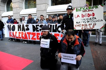 Protesta realizada en Bilbo por distintos colectivos sociales. (Marisol RAMIREZ/ARGAZKI PRESS)
